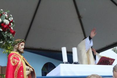 Missa em louvor ao Bom Jesus em Campo Mendes teve o Pároco Sebastião presidindo com liturgia da Rádio Campo Aberto